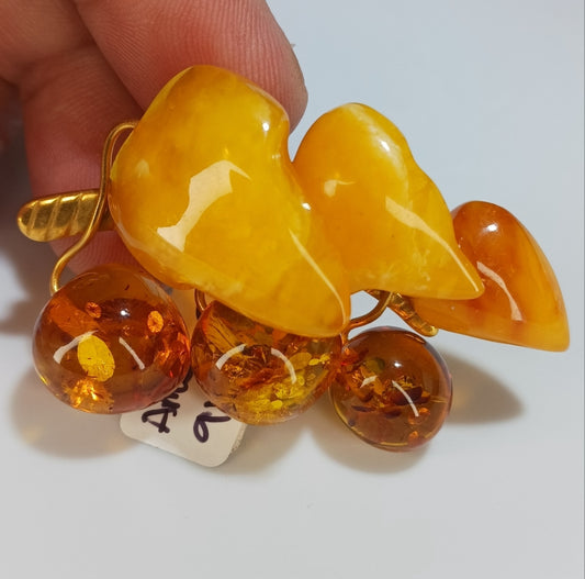 Vintage Butterscotch Amber Brooch